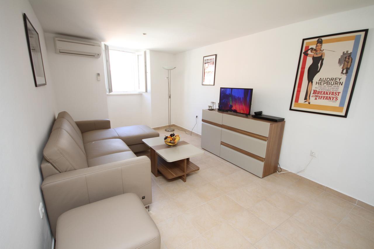 Apartment Jacqueline Дубровник Екстериор снимка