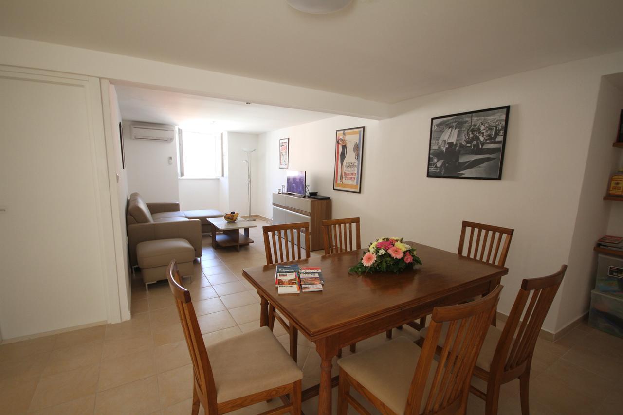 Apartment Jacqueline Дубровник Екстериор снимка